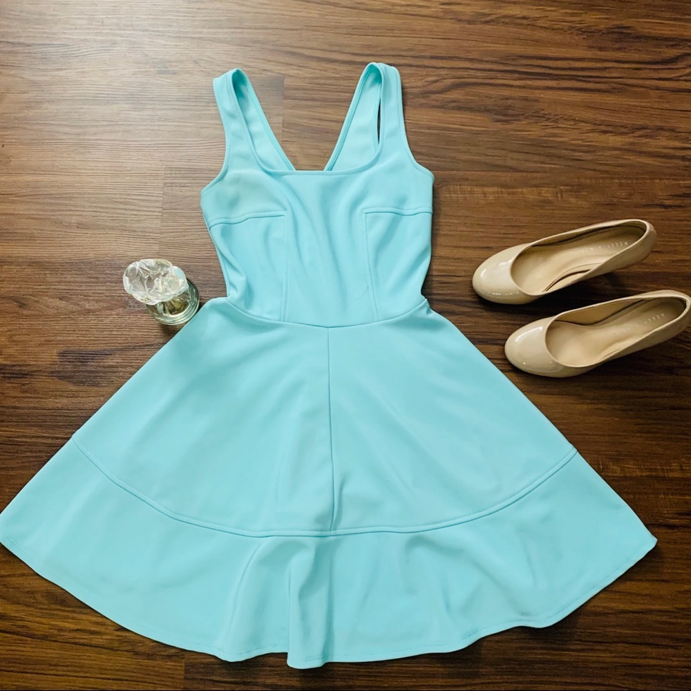 Lulu’s Aquamarine Flowy Formal Dress Size Medium